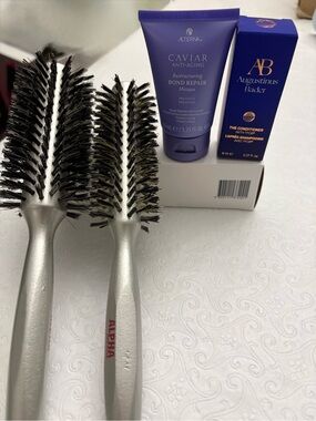 2-Silver Round Vent Brush for Women - with Bader Shampoo and Caviar Masque